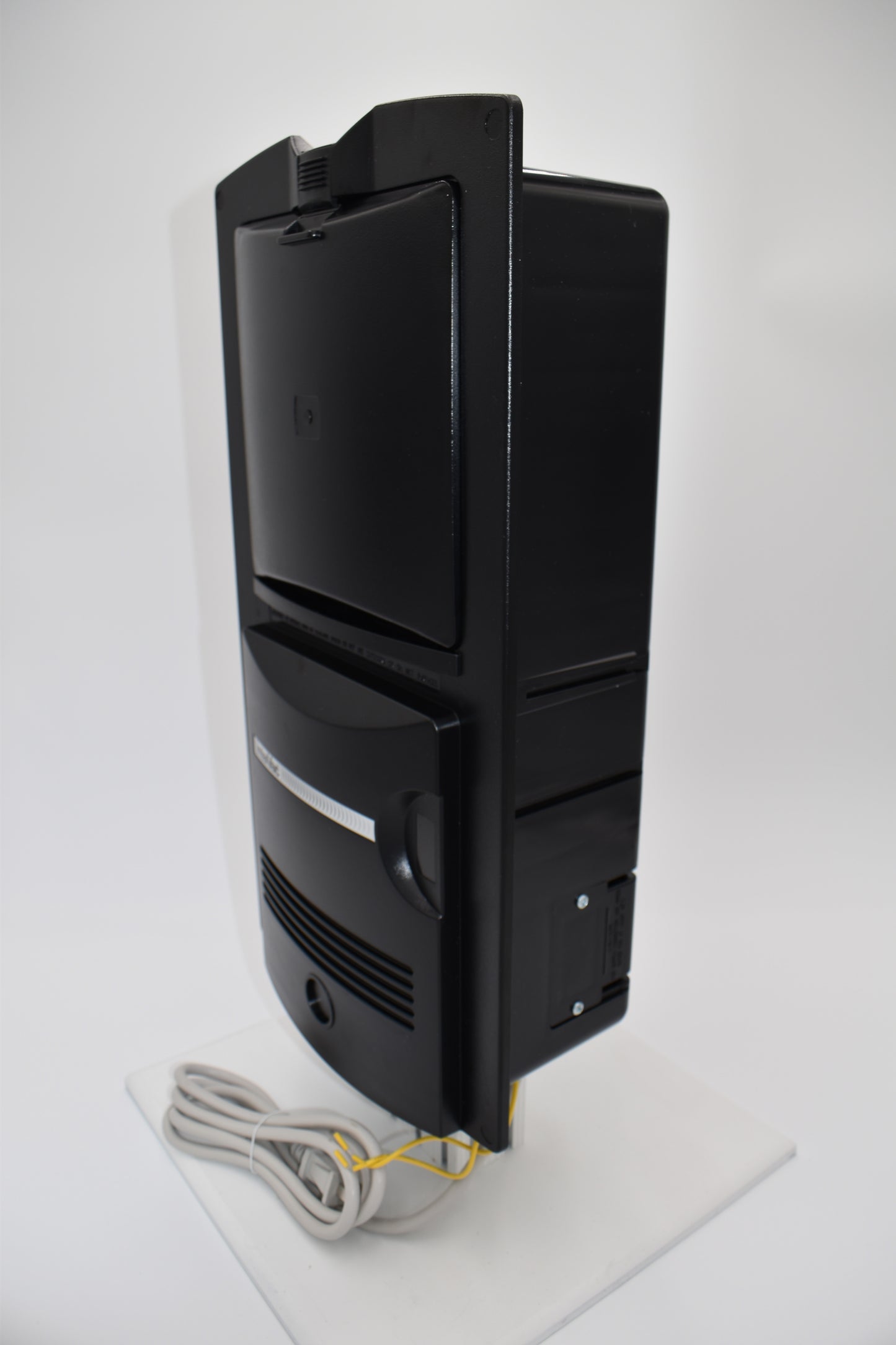 Remote Mounted Vacuum - White Inlet, w Fittings Only RMH-120-W